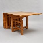 977 2315 GATE-LEG TABLE